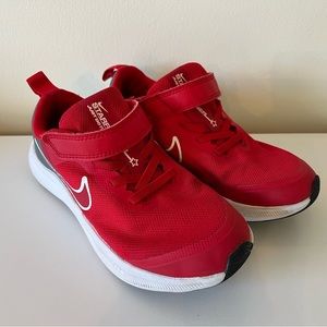 Nike Star Runner 3 size 1.5Y kids sneakers